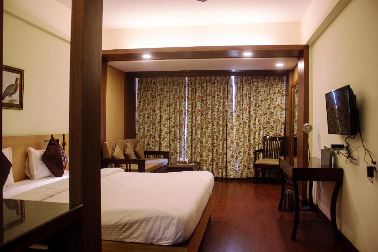 Savoy Greens Jabli กัสซอลี ภายนอก รูปภาพ